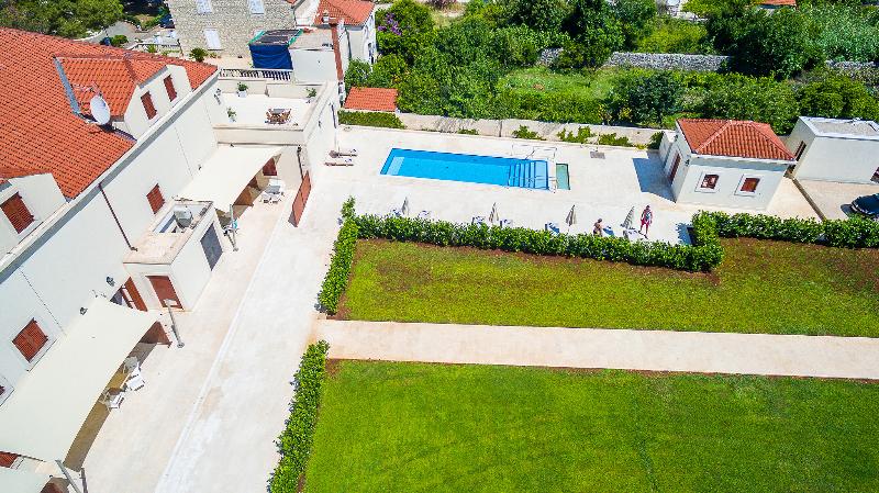 Отель Apartments Villa Riva