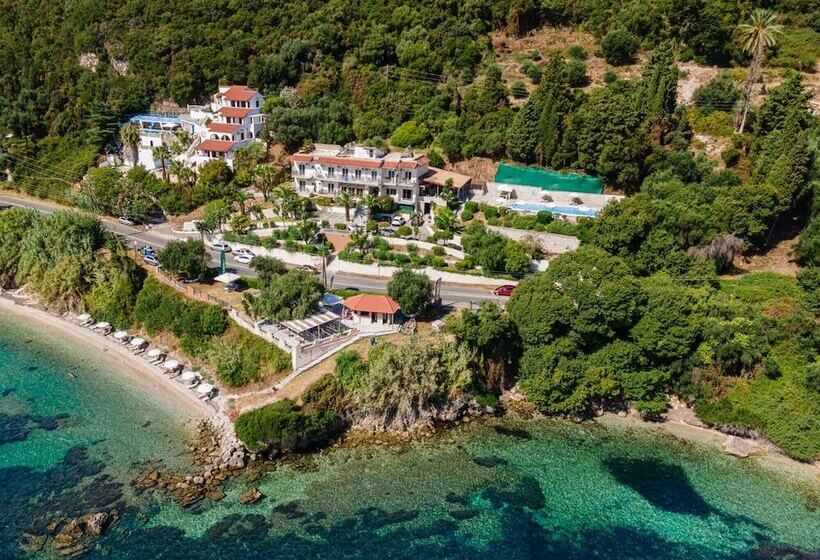 هتل Aurora Beach