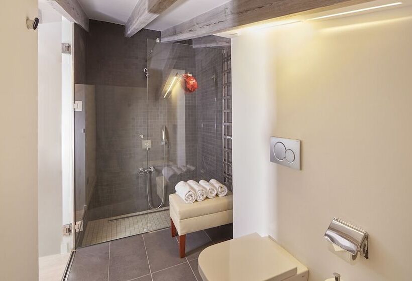 Bennoc Petit Hotel Only Adults