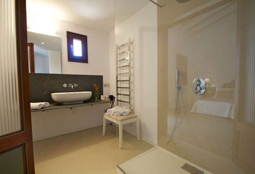 Bennoc Petit Hotel Only Adults