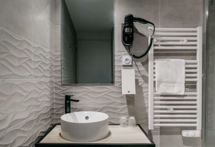 בית מלון כפרי Best Western Hôtel Des Thermes   Balaruc Les Bains Sète