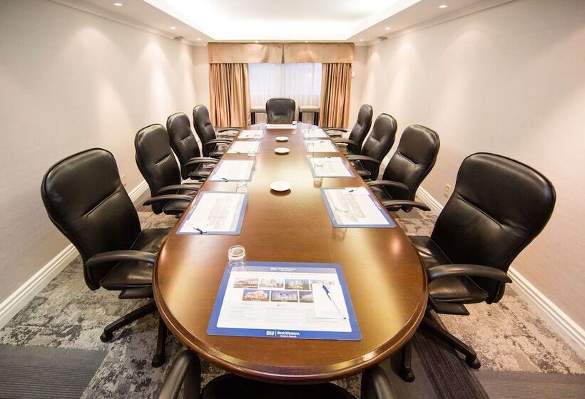 Best Western Plus Ottawa Kanata Hotel And Conference Centre