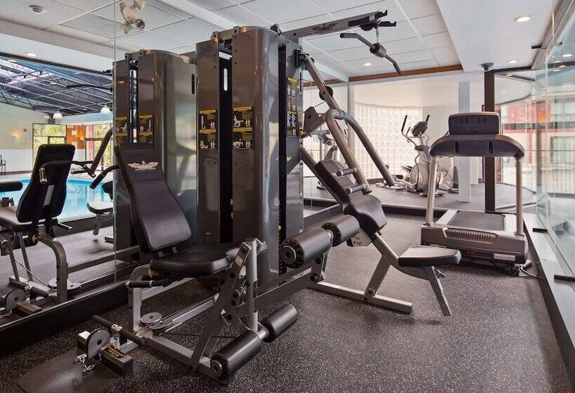 Best Western Plus Ottawa Kanata Hotel And Conference Centre