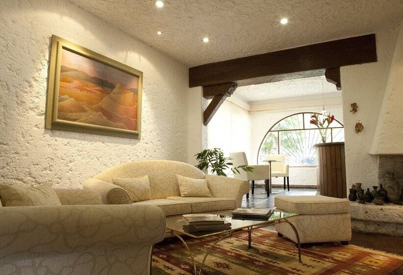 هتل Boutique Huaca Wasi