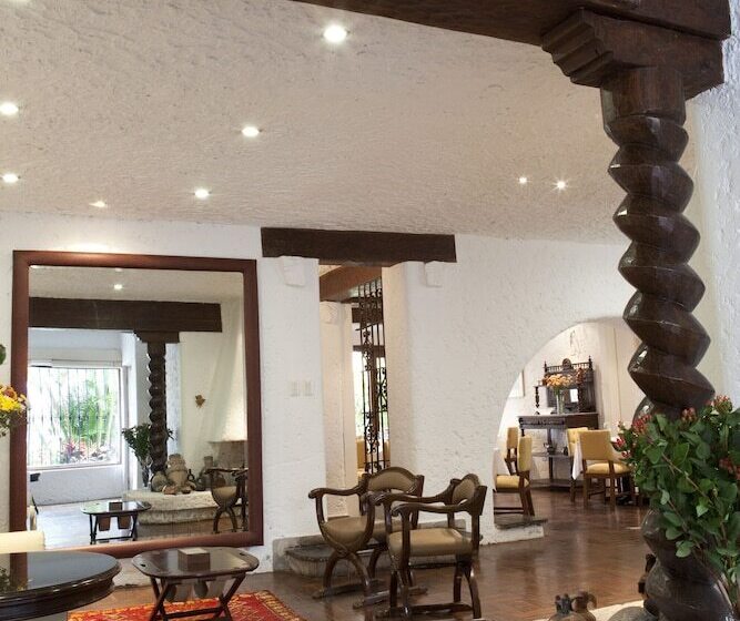 هتل Boutique Huaca Wasi