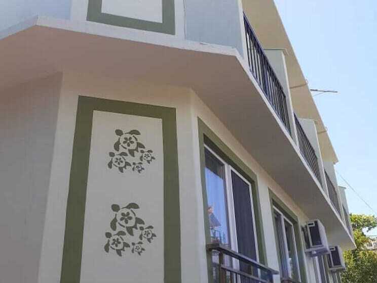 هتل Caretta Caretta