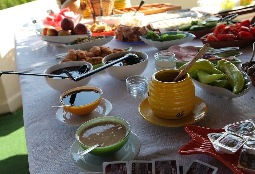 هتل Caretta Caretta