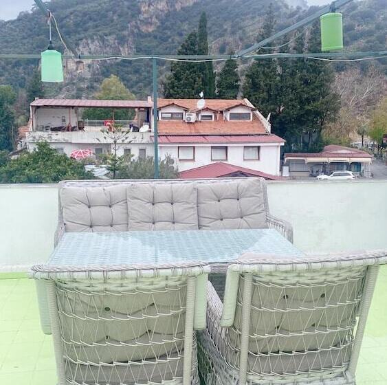 هتل Caretta Caretta