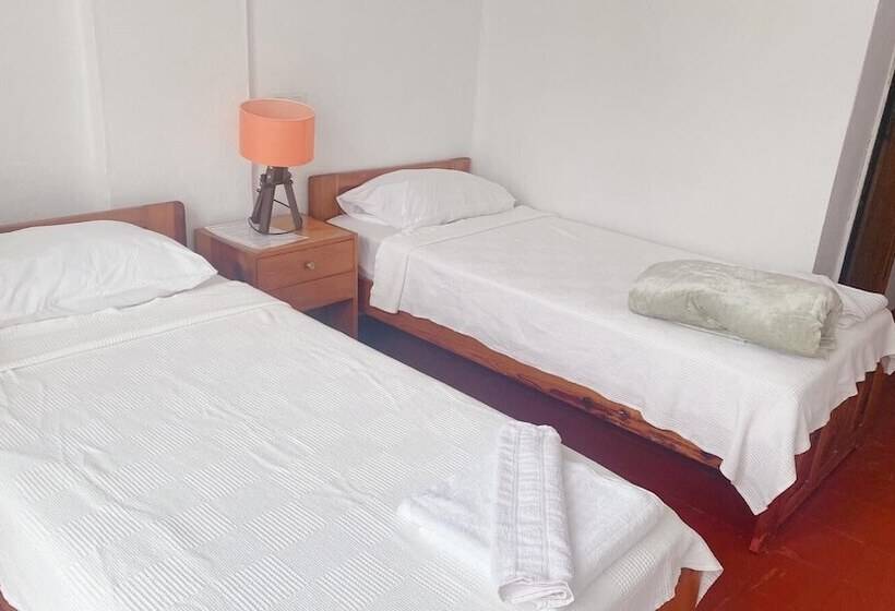 هتل Caretta Caretta