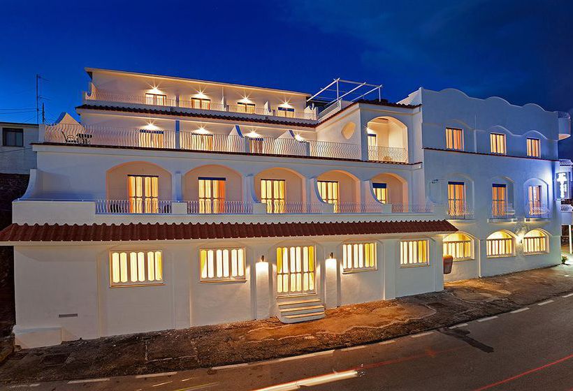 בית מלון כפרי Caruso