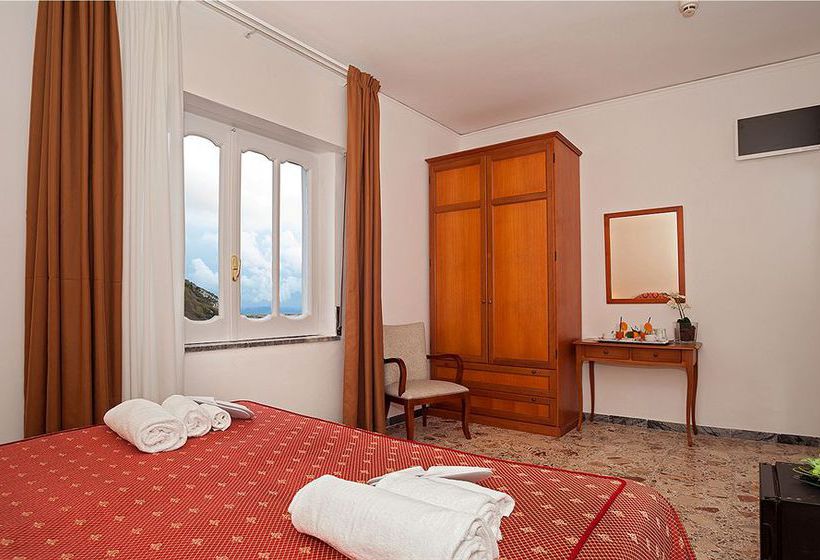 בית מלון כפרי Caruso