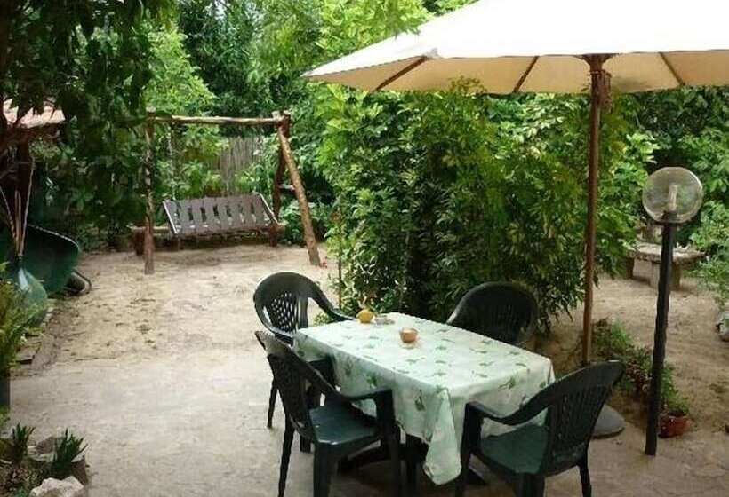 ホテル Casale Nunziatina