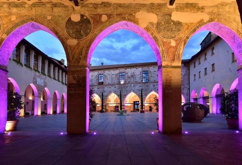 בית מלון כפרי Castello Visconteo