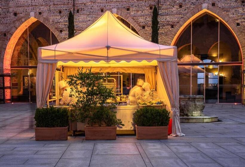 בית מלון כפרי Castello Visconteo