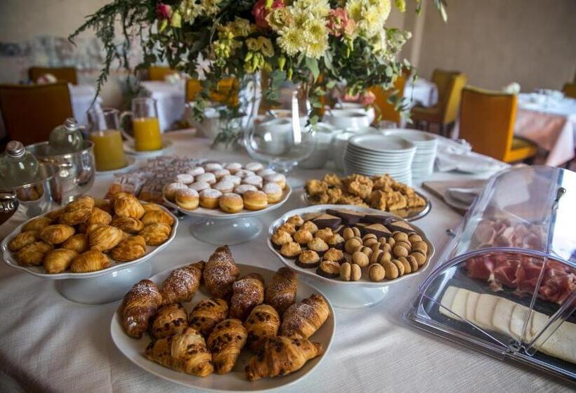 בית מלון כפרי Castello Visconteo