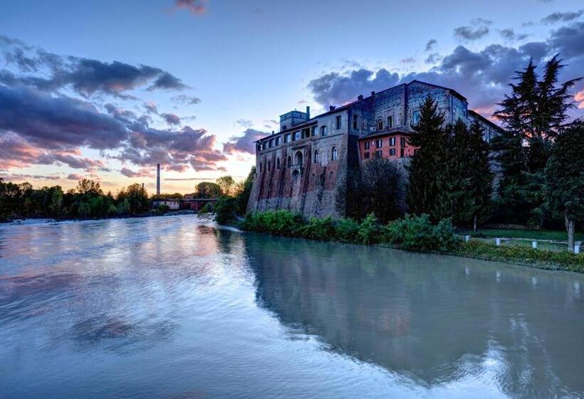 בית מלון כפרי Castello Visconteo