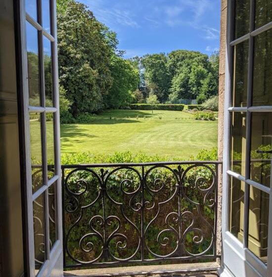 בית מלון כפרי Château D'Urtubie