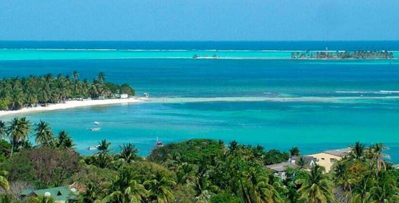 هتل Cocoplum Beach