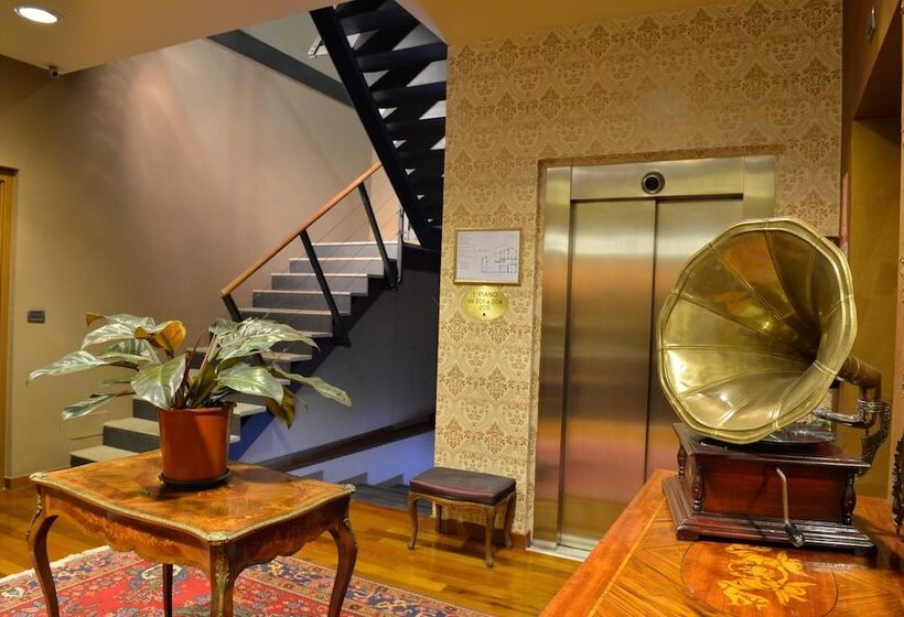 فندق Dei Pittori