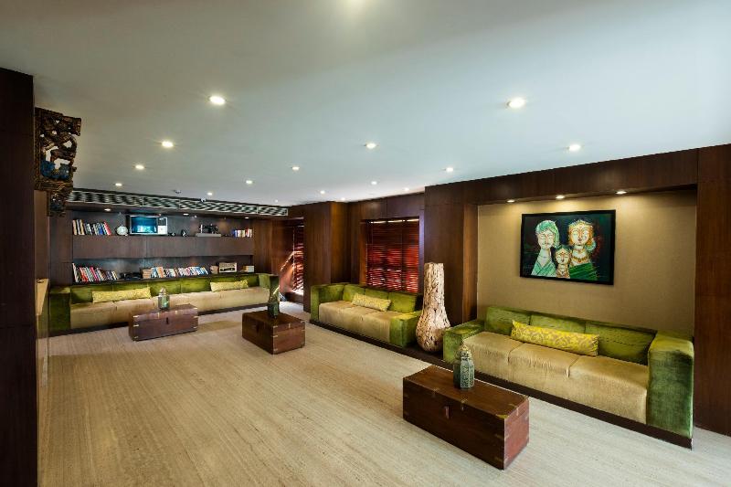 هتل Grand Residence