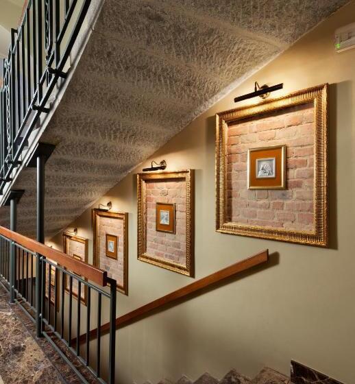 Grandezza Hotel Luxury Palace