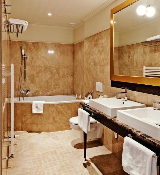 Grandezza Hotel Luxury Palace