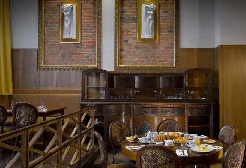 Grandezza Hotel Luxury Palace