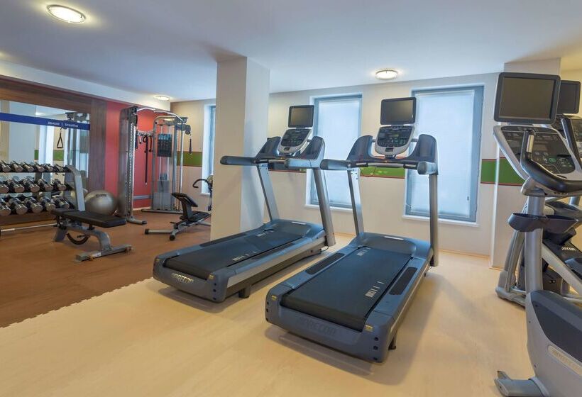 Отель Hampton By Hilton Voronezh