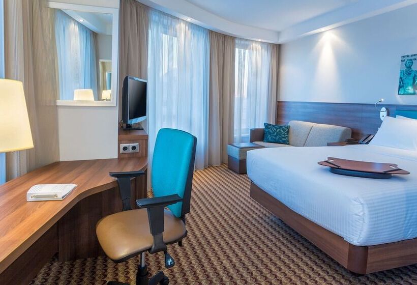 Отель Hampton By Hilton Voronezh