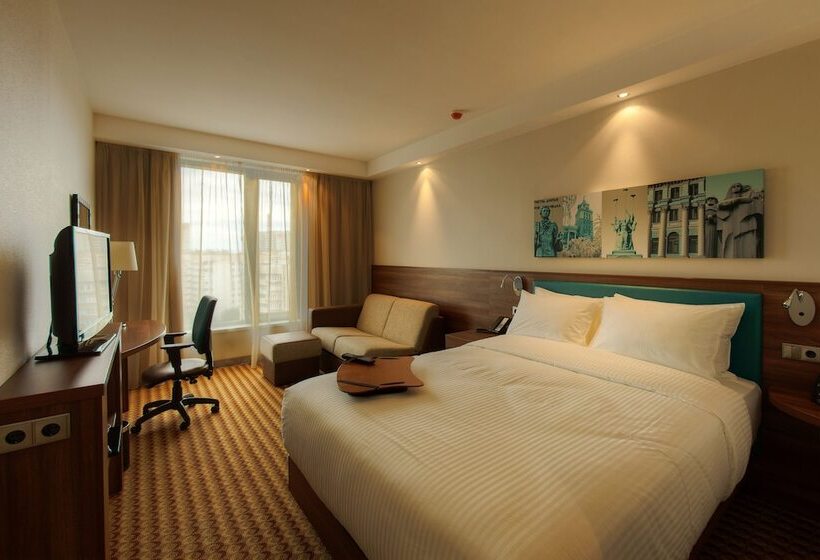 Отель Hampton By Hilton Voronezh