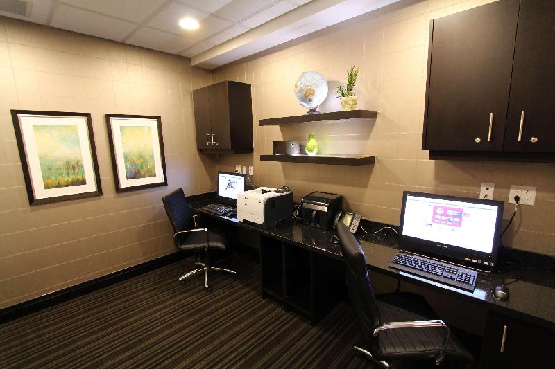 فندق Hampton Inn & Suites By Hilton St. John S Airport