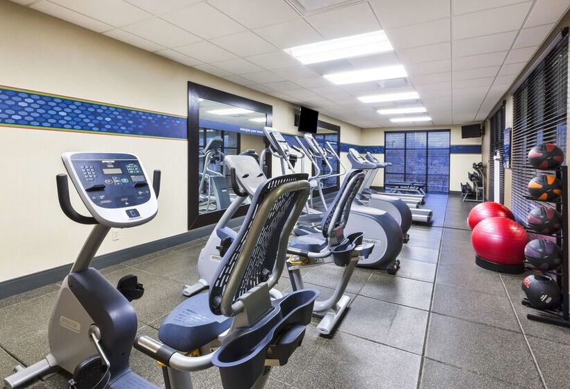 فندق Hampton Inn Detroit/southgate