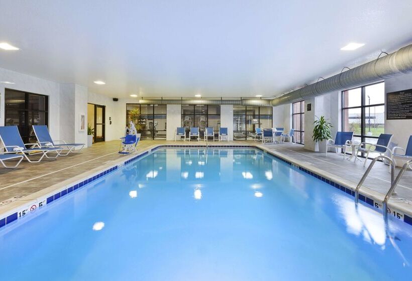 فندق Hampton Inn Detroit/southgate