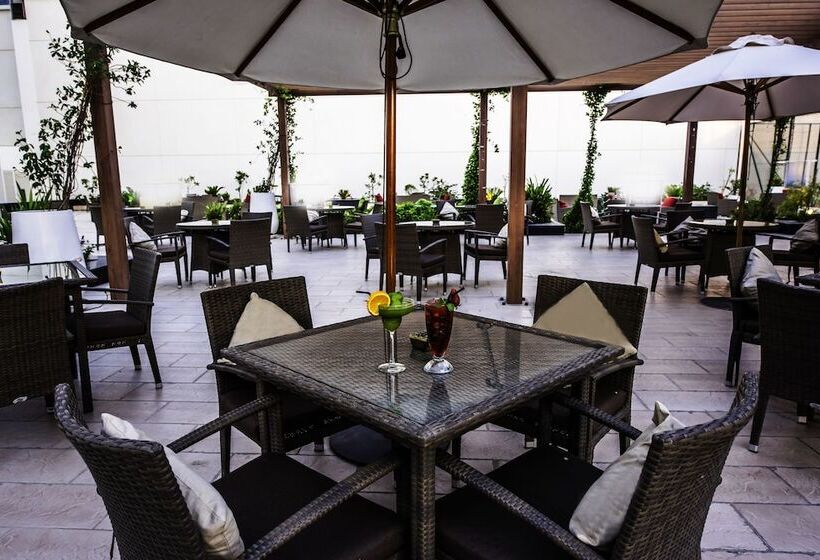 هتل Four Points By Sheraton Al Ain