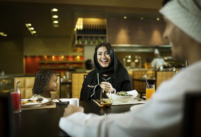 هتل Four Points By Sheraton Al Ain