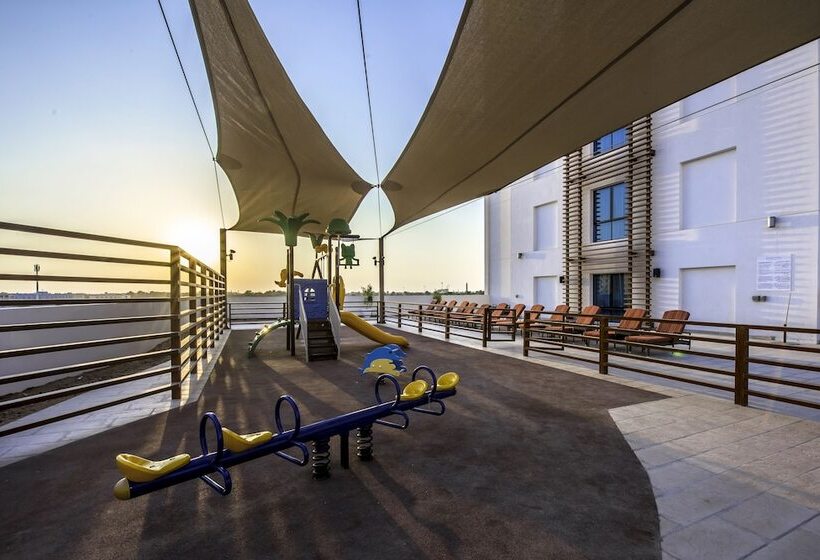 هتل Four Points By Sheraton Al Ain