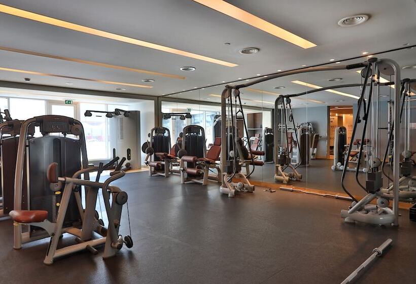 هتل Four Points By Sheraton Al Ain