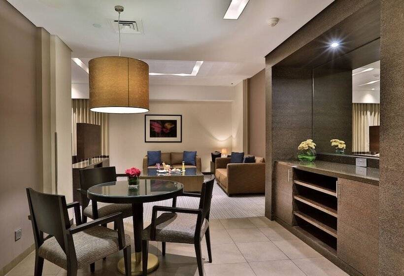 هتل Four Points By Sheraton Al Ain