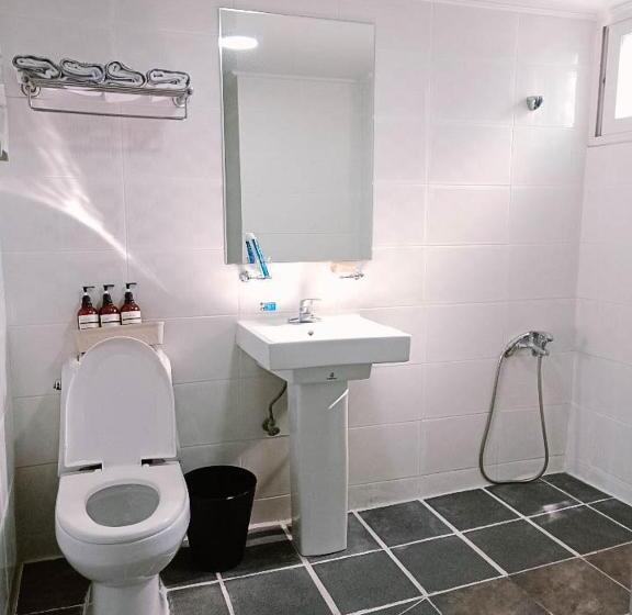 酒店 Nampo Hill Guesthouse