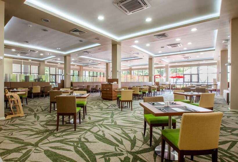 هتل Hilton Garden Inn Moscow New Riga