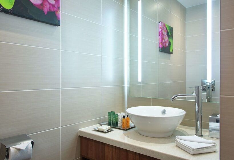 هتل Hilton Garden Inn Moscow New Riga