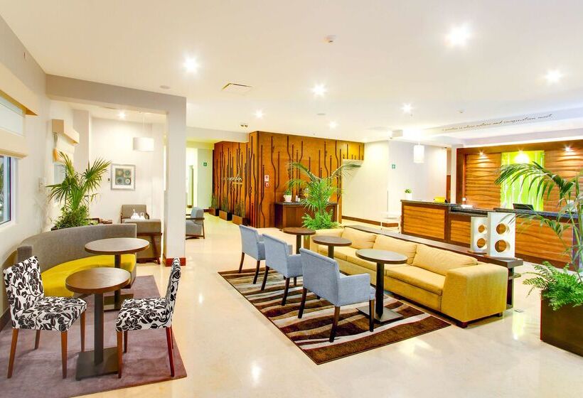 Отель Hilton Garden Inn Queretaro