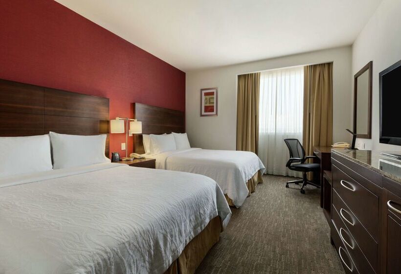 Отель Hilton Garden Inn Queretaro