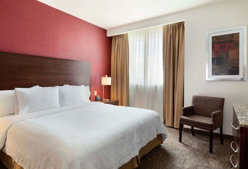 Отель Hilton Garden Inn Queretaro