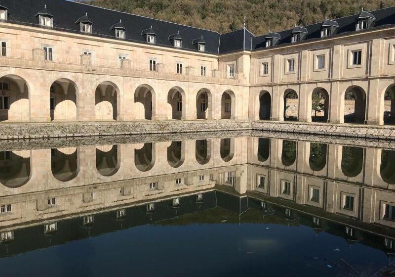 هتل Hospederia Santa Cruz