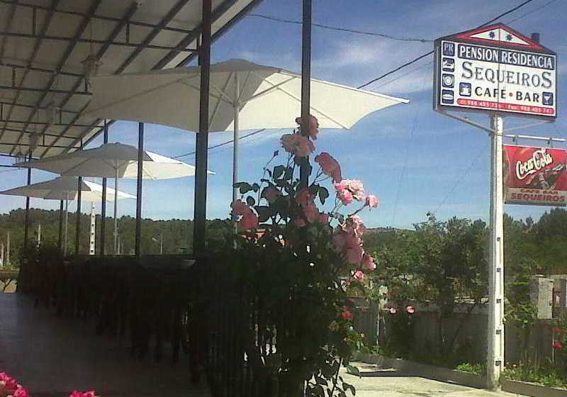 فندق Hostal Sequeiros