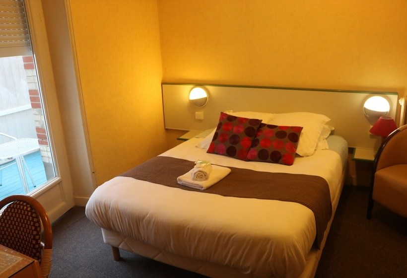 ホテル Hôtel Le Danicheff