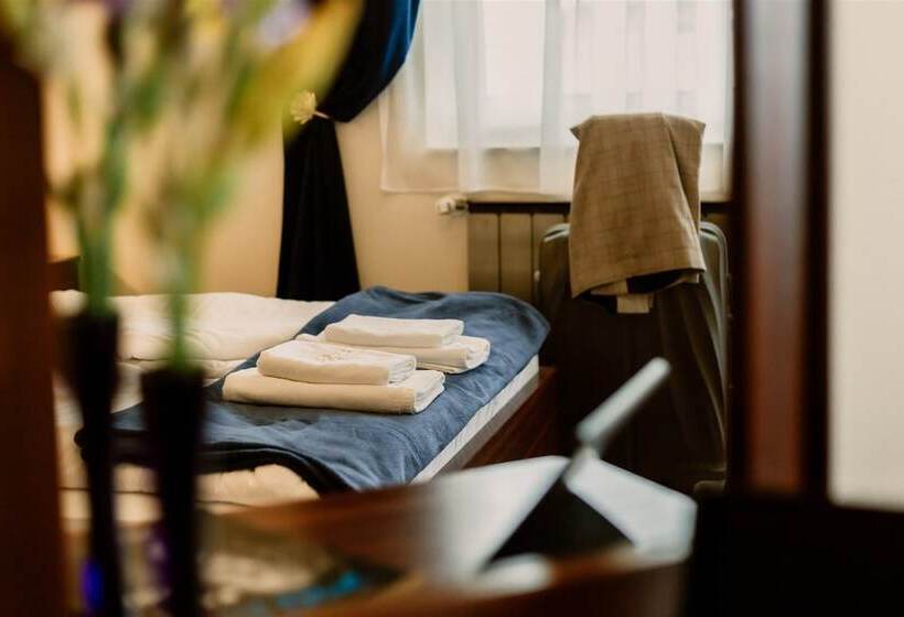 호텔 Korona Pension And Restaurant