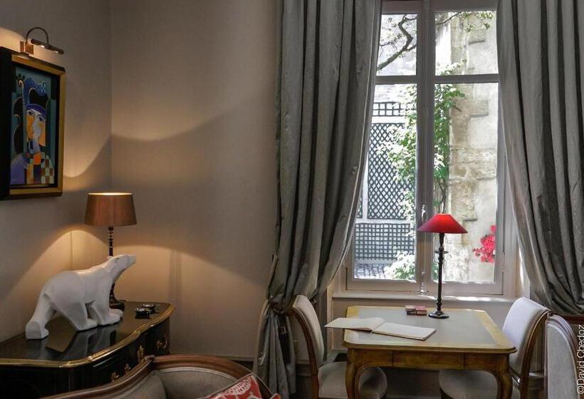 호텔 La Cour Berbisey