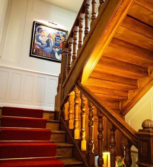 호텔 La Cour Berbisey